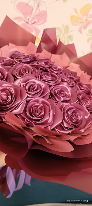 Квіти  з атласних стрічок