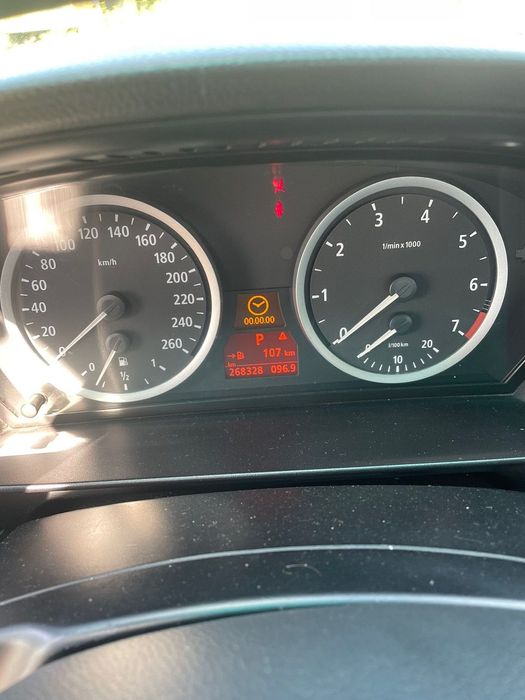 BMW 523 ,2.5 газ/бензин