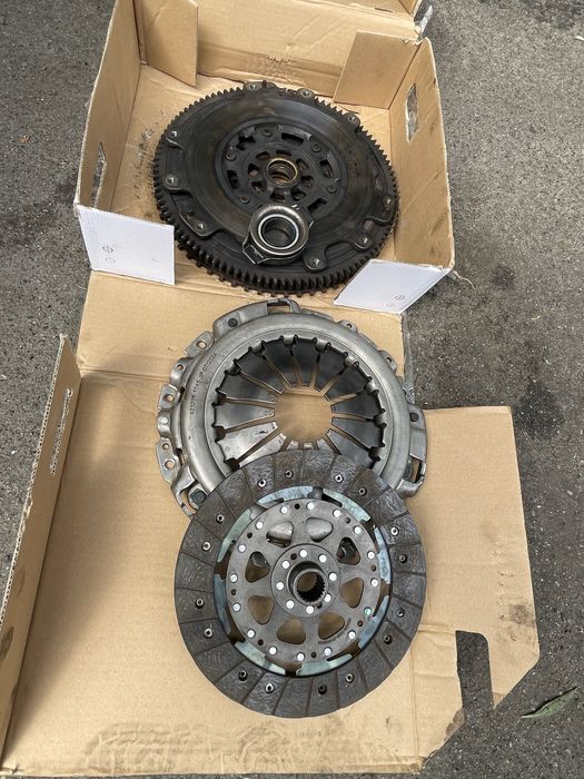 Маховик демфер Nissan Honda Mazda Navara d 40Volkswagen  Misubishi