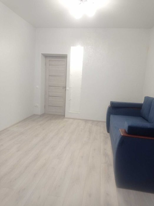 +Продам 2 ком. квартиру ул.Поточная 45000 дол.