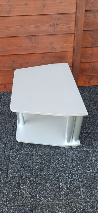 Stolik pod telewizor