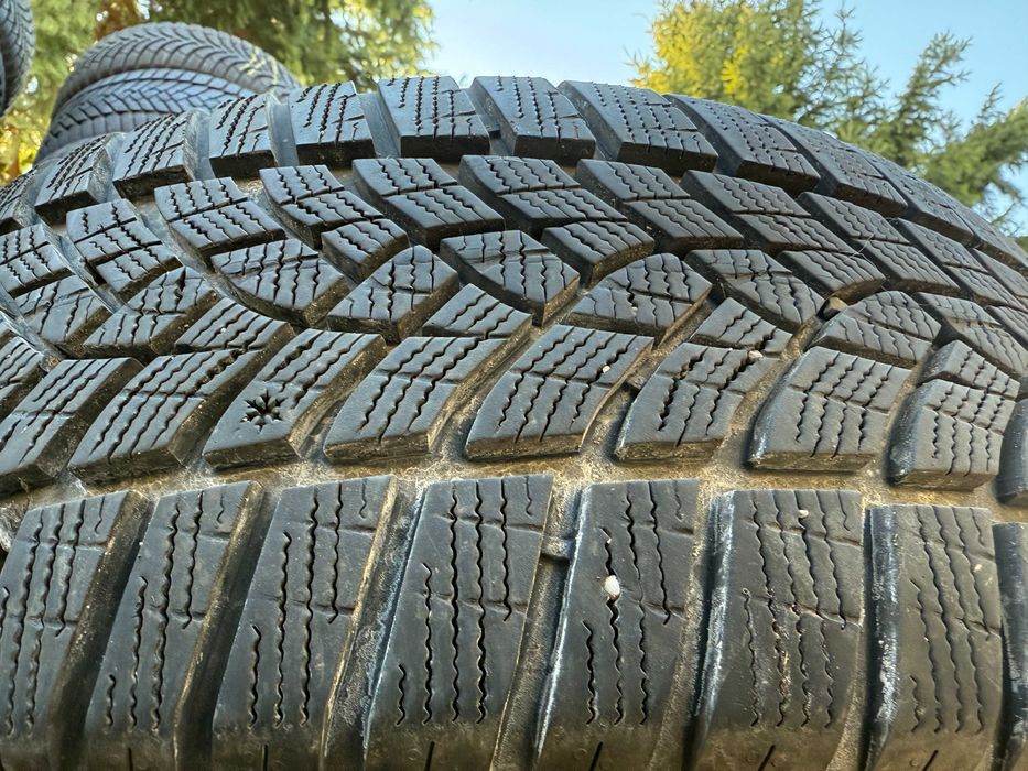 Komplet GoodYear UltraGrip Performance+ 225/55r17 101V XL