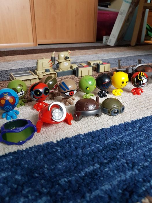 Toy quest figurki składane w kulki z akcesoriami