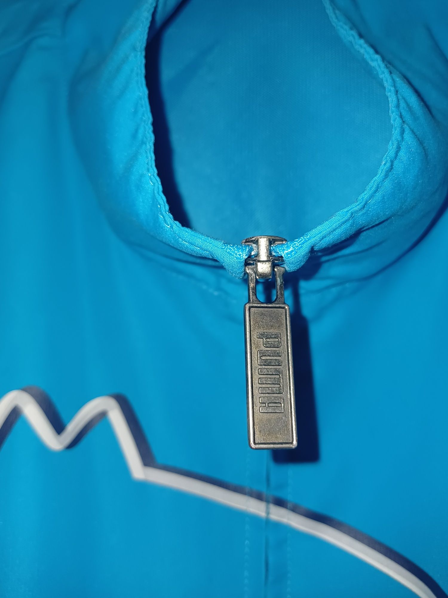 Corta vento (PUMA) 2000s