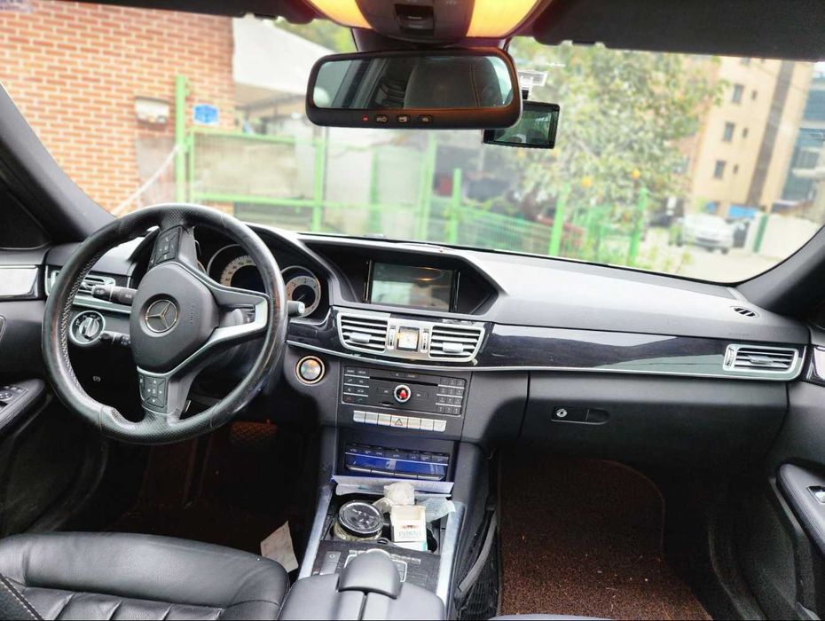 Mercedes-Benz E-Class E220 BlueTEC Avantgarde 2015