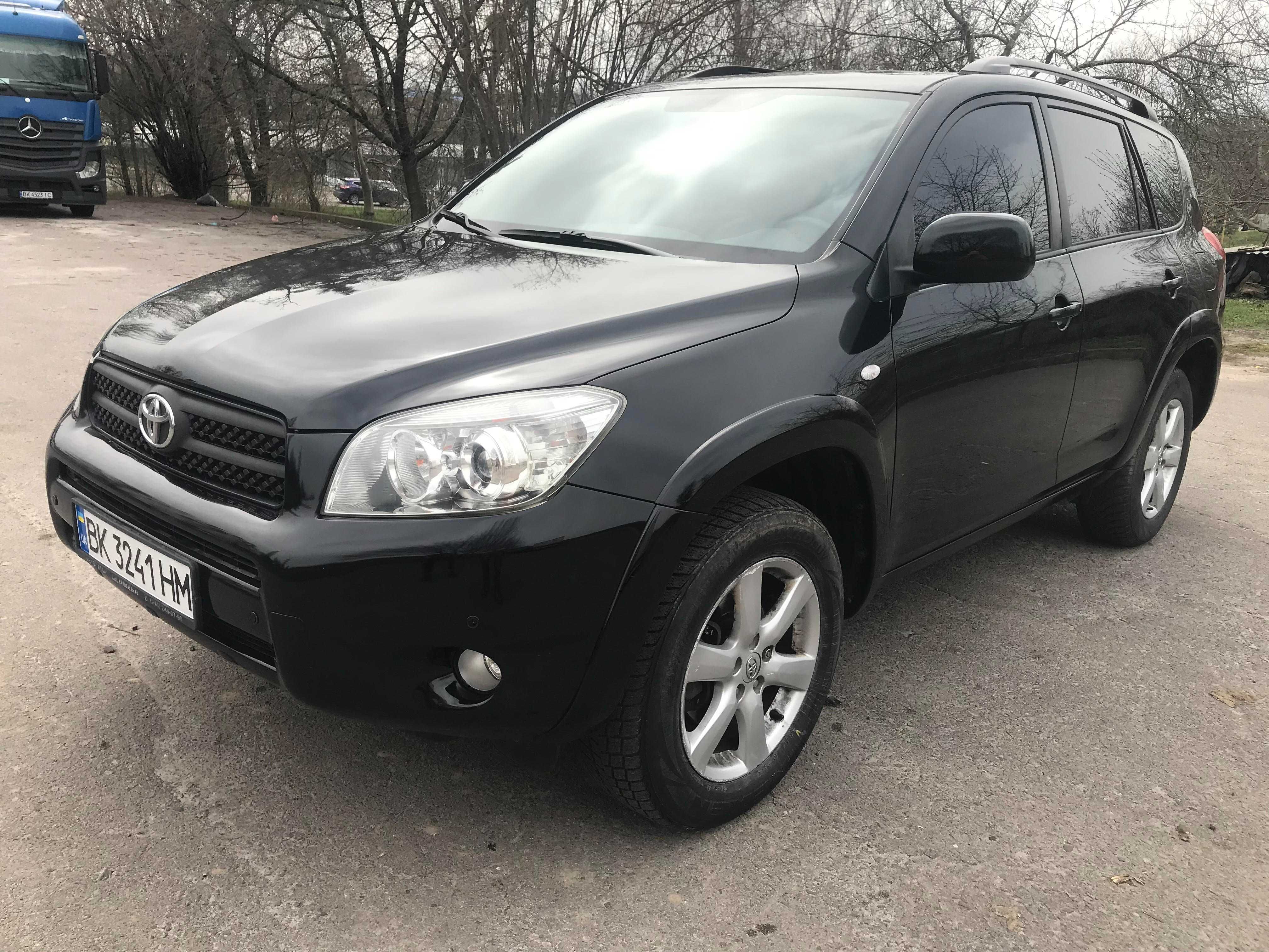 Toyota RAV4 LONG