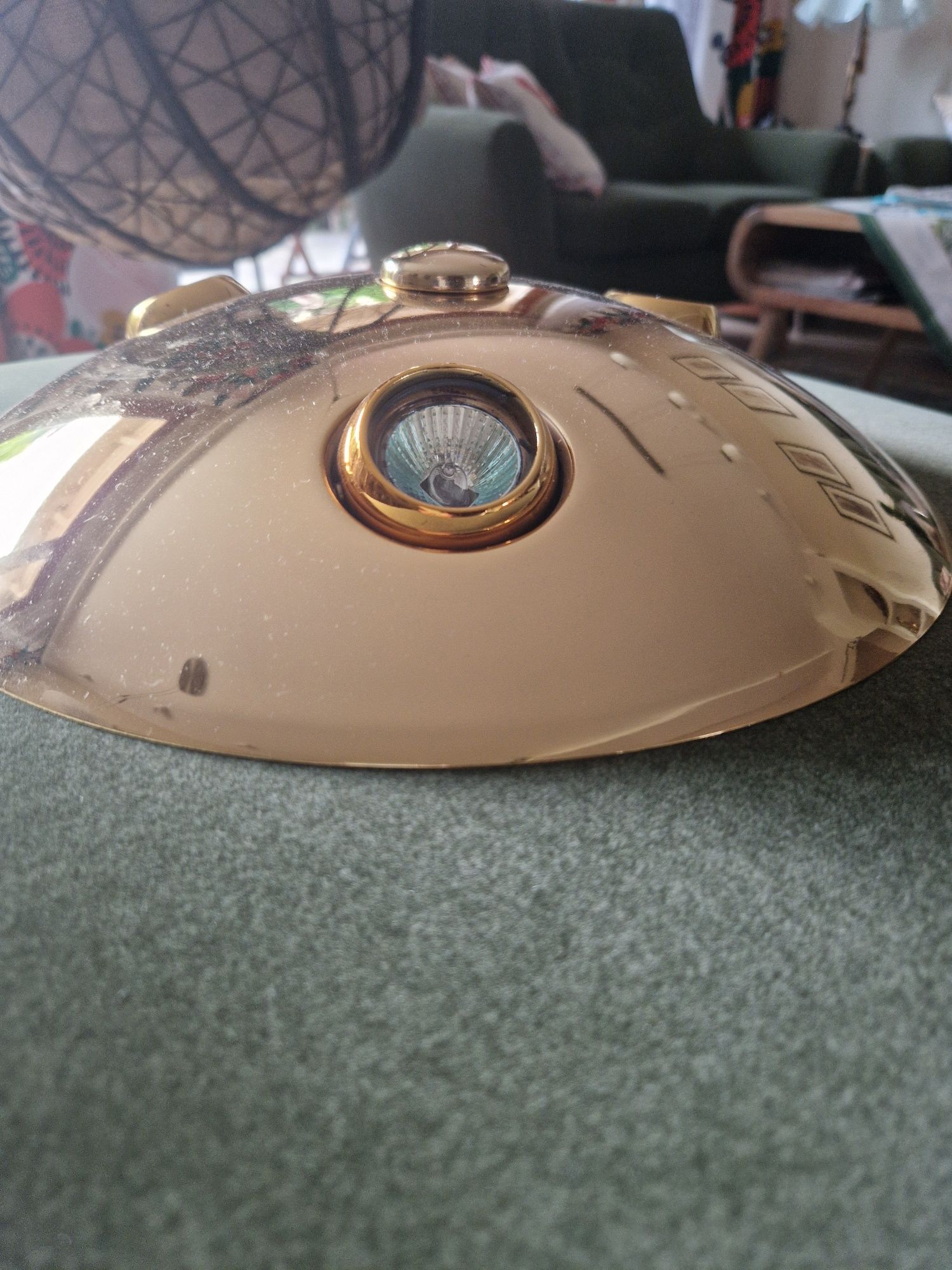 Lampa  sufitowa.
