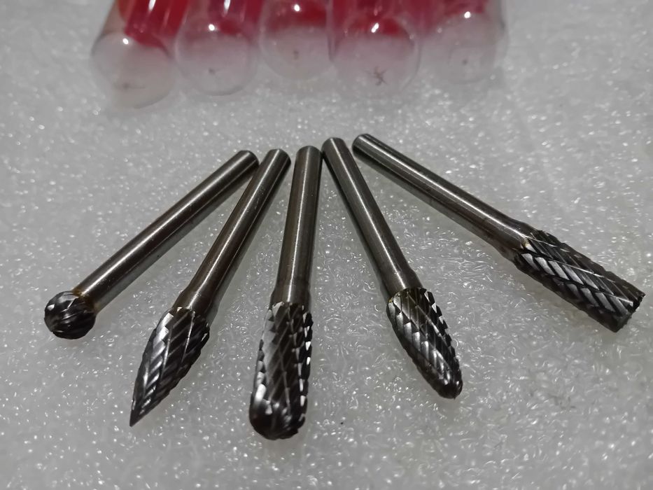 Conjunto de 5 fresas rotativas em tungsténio diâmetro 8mm