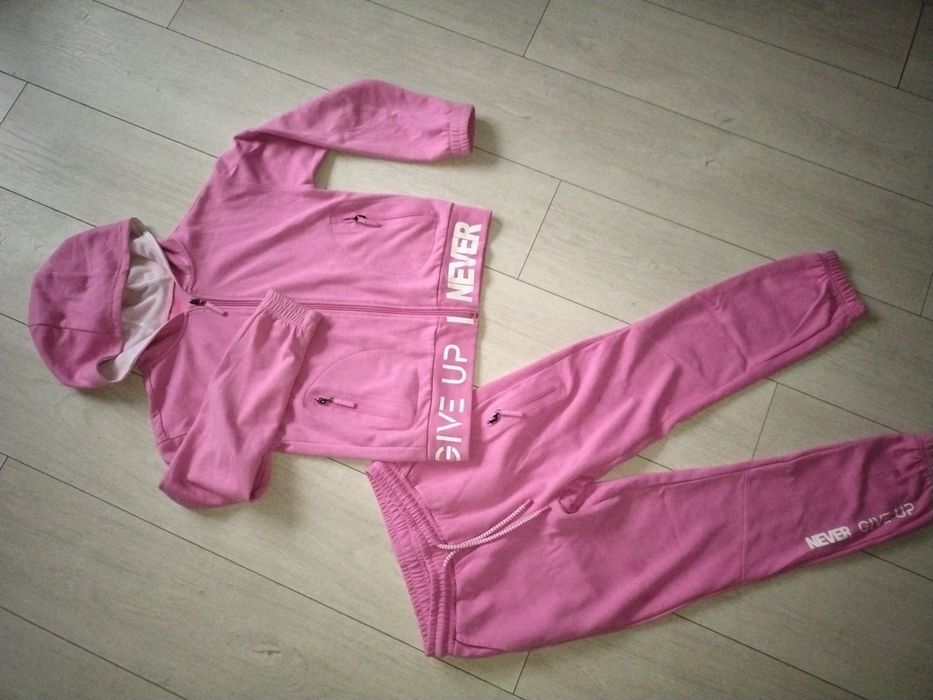 Dres coccodrillo 146/152 ideał