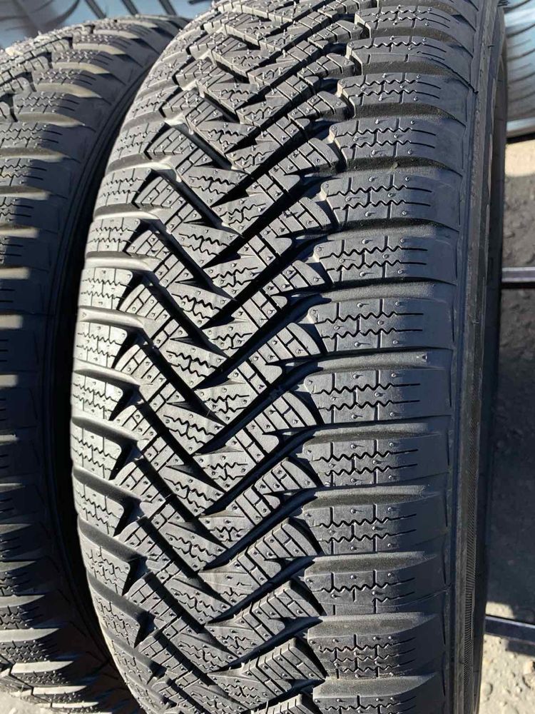 Шини нові 195/65 R15 Laufen зима, 2024року