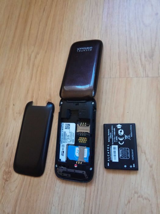 Телефон Alcatel One Touch 1035D 2сім карти/жабка відмінний стан