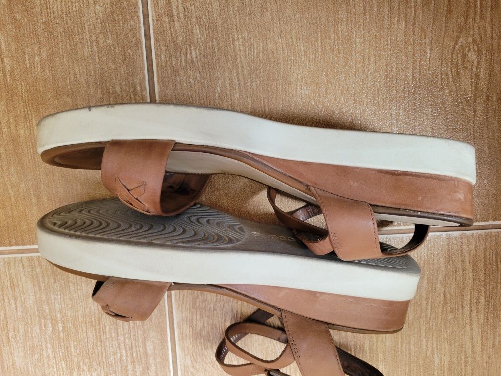 Шкіряні Ecco жіночі босоніжки сандалі р 40