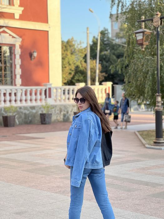 Джинсовий піджак/ джинсовка