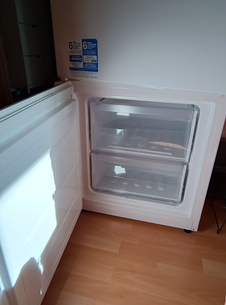 Lodówka Indesit LR6 S2 W