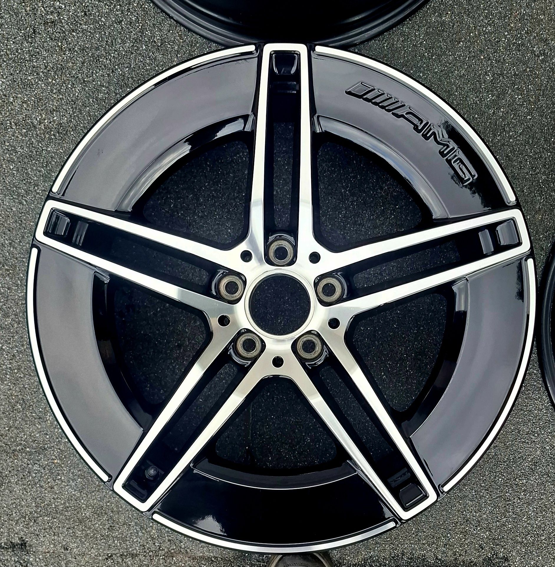 Alufelgi 19" Mercedes E-klasa W214 S214 Amg Demo Czujniki Powietrza