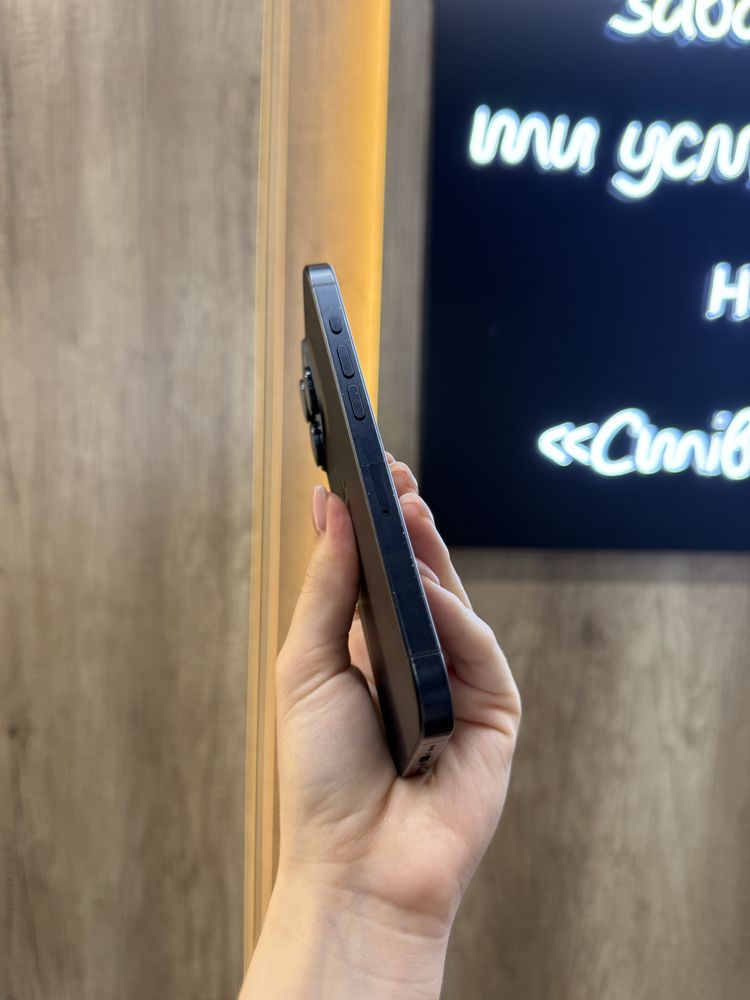 Б/у IPHONE 15Pro 256 Blue Titanium Neverlock Костюшка,5 igrand