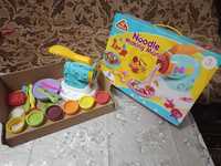 Набор пластилина Play-Doh "Машинка для приготовления лапши"