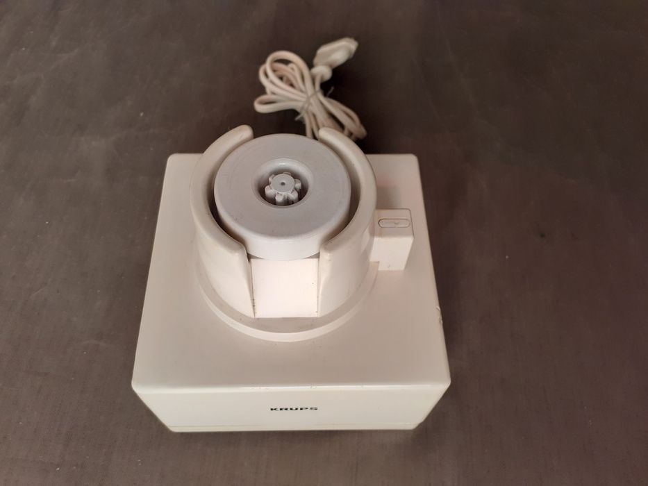 Conjunto torneiras de latão cromada muito bom estado.