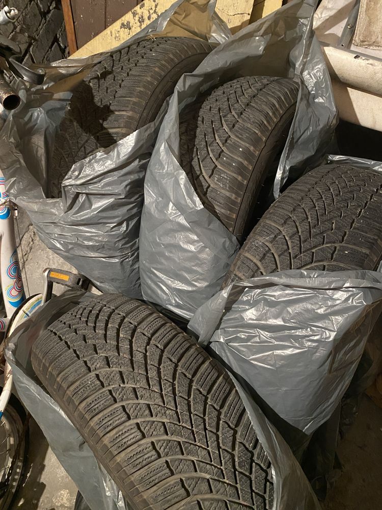 Bridgestone Blizzak LM-005 195/65/R15T