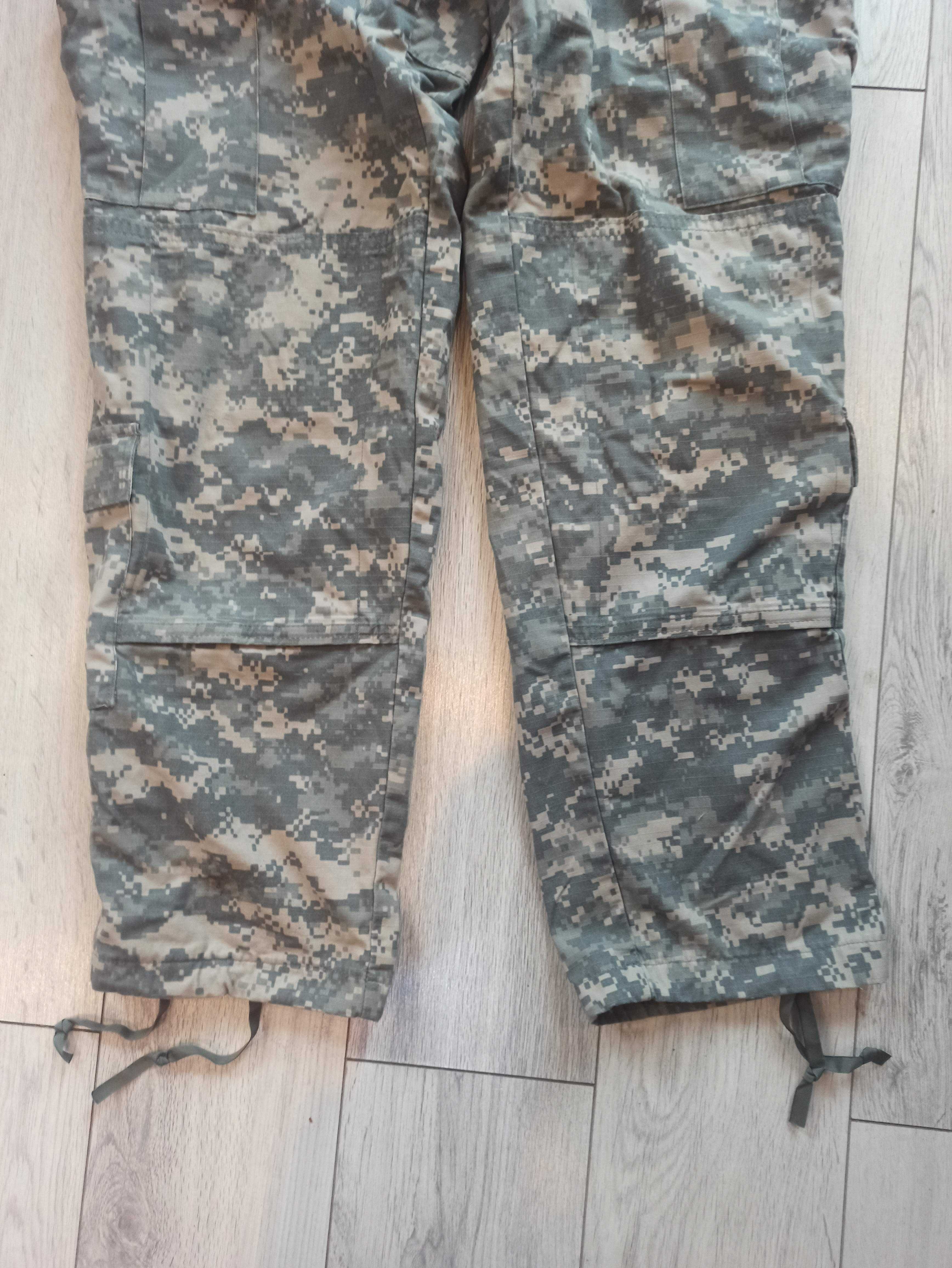 spodnie wojskowe ACU UCP SMALL SHORT SS US ARMY niepalne 65/25/10