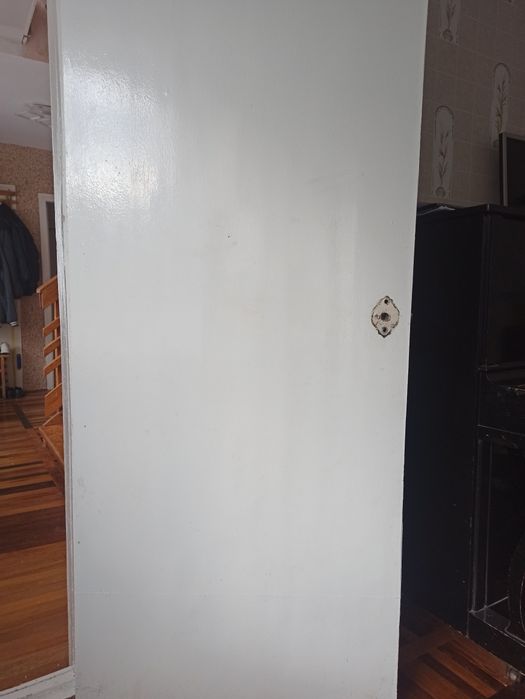 Віддам безкоштовно двері