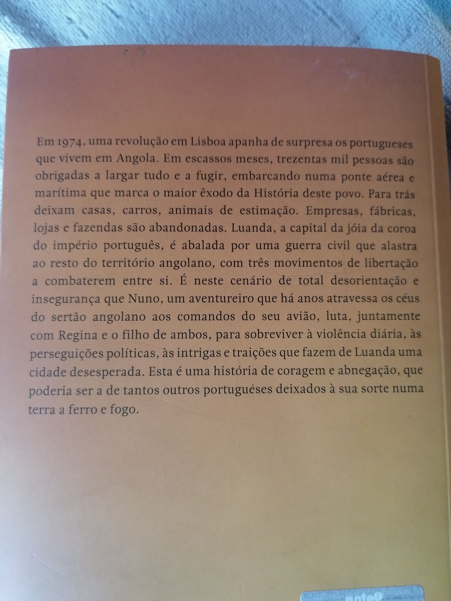 O último ano em Luanda de Tiago Rebelo