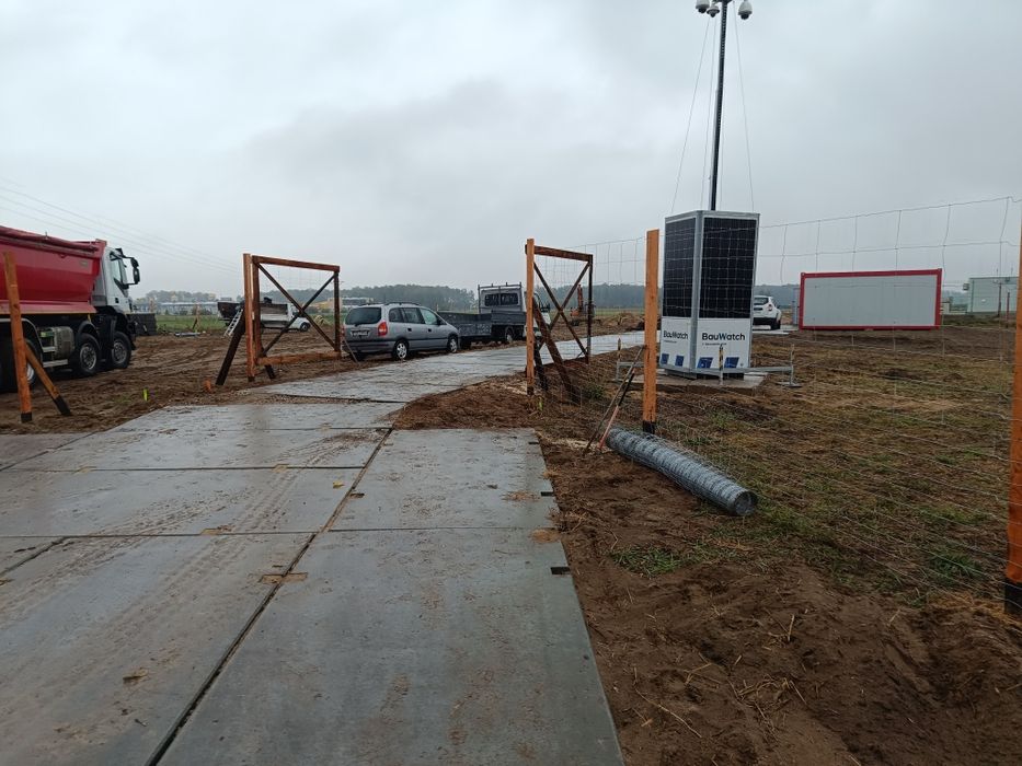 Ogrodzenia tymczasowe słupek betonowy drewniany metalowy  siatka leśna