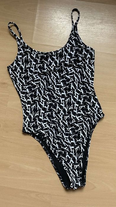 Купальник Calvin Klein... M