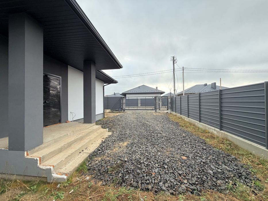 Продаж дуплексу в ТОПовій комплектації у с. Струмівка