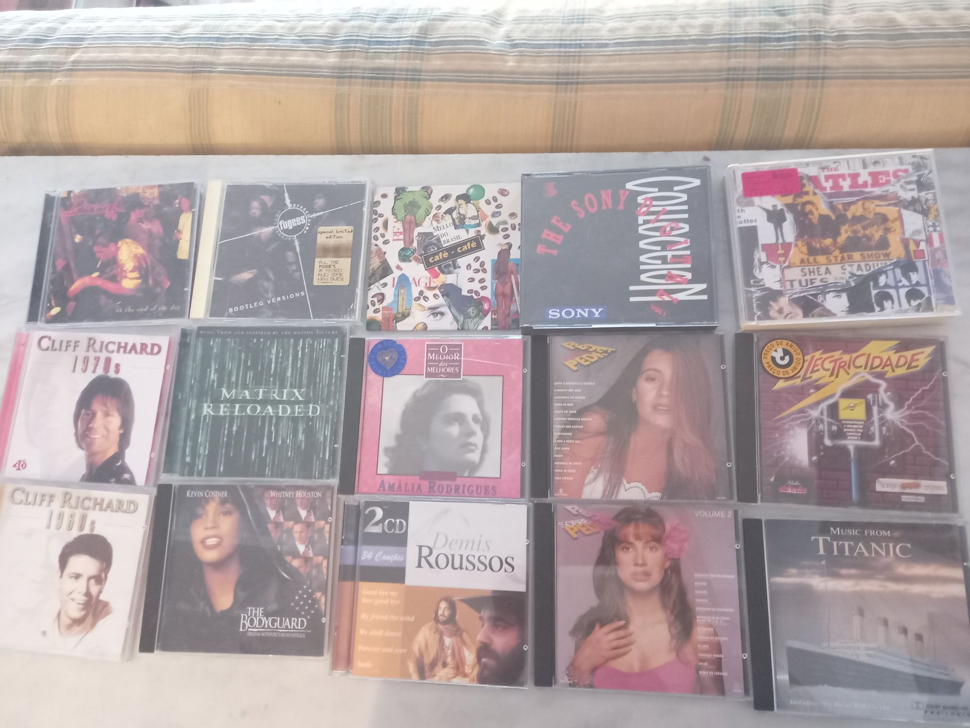 Conjunto de 22 Cds Música Diversos