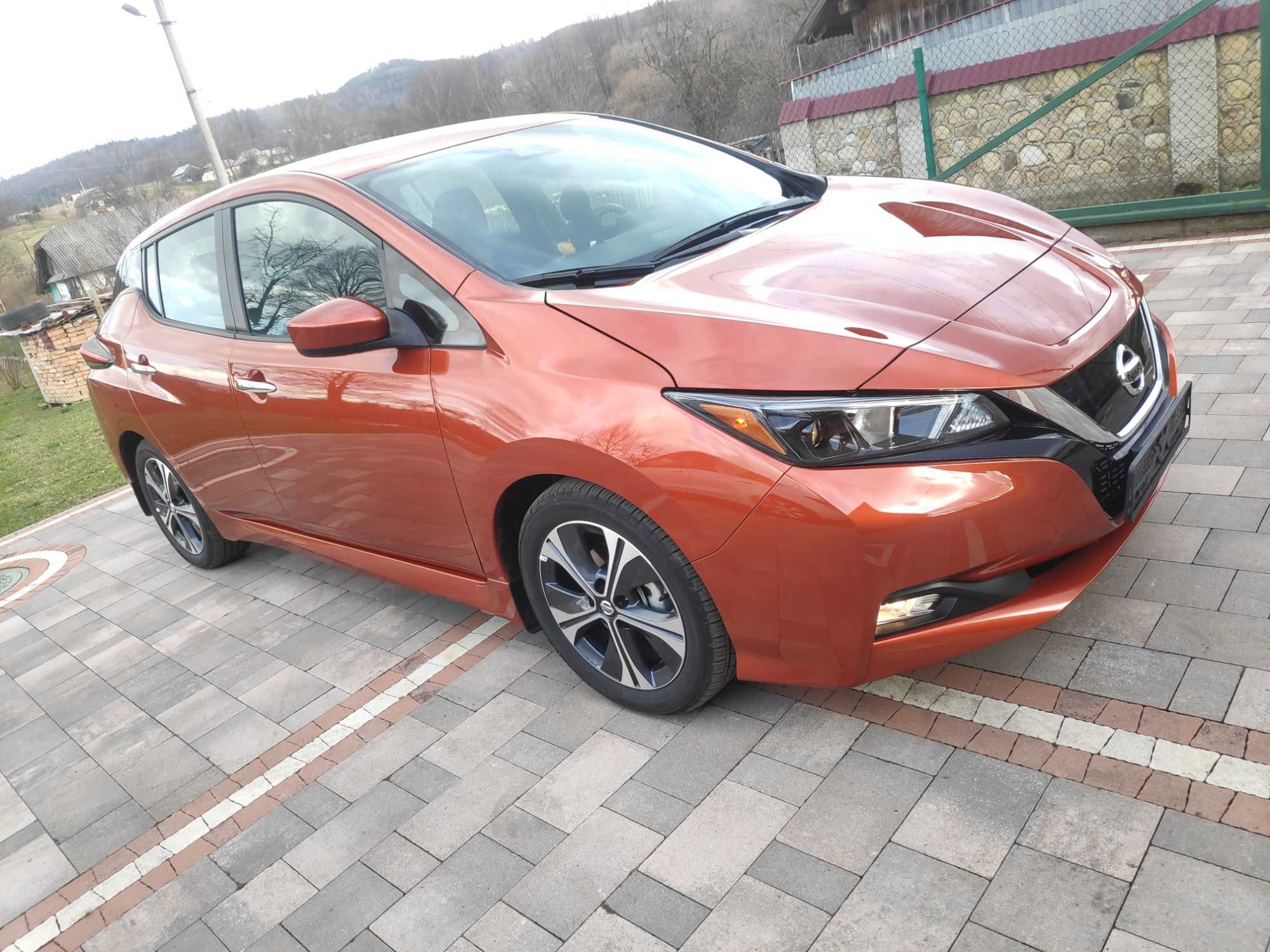 Nissan Leaf Sv Orange 40 KWH 2022