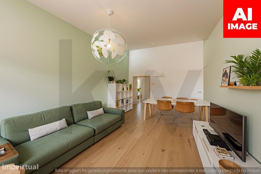 Oportunidade de Negócio. Venda de T3 com 90m2 - Caparica - Almada