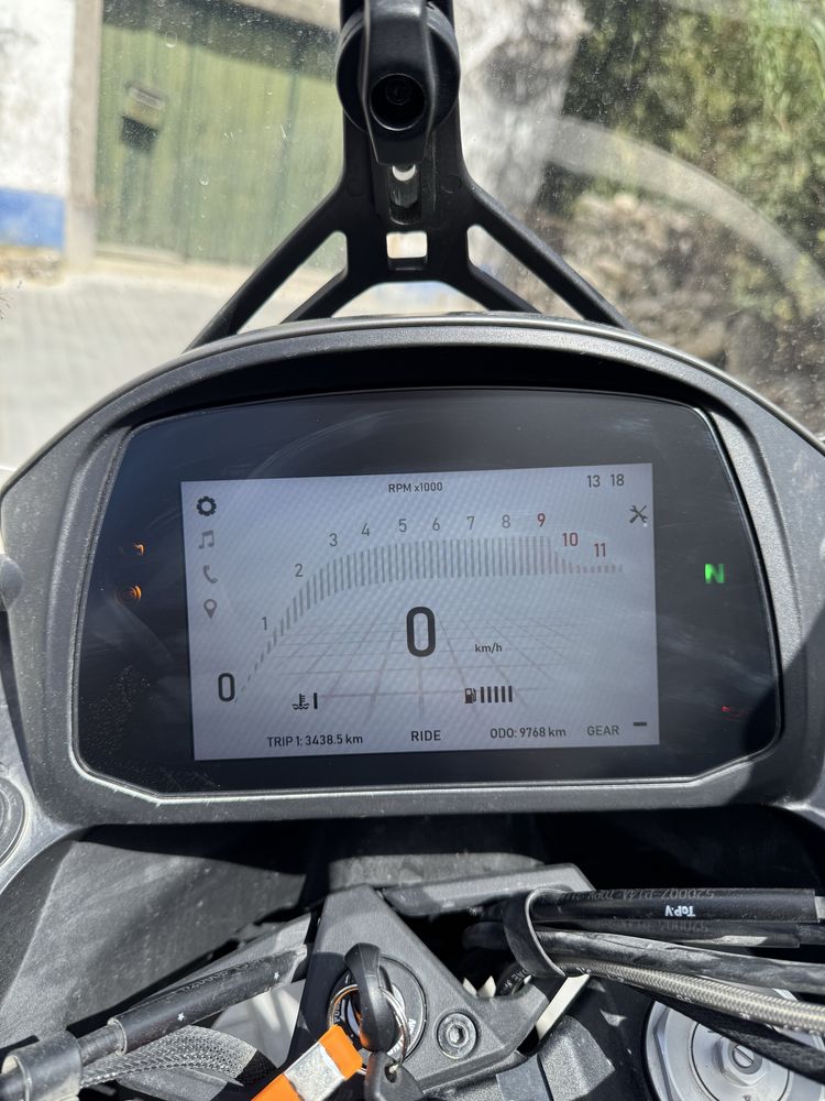 Moto Morini X-Cape 650 – 2022 – 9.000 km