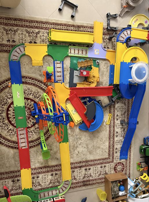 Bardzo duzy zestaw  parking ulice wader dzieci 1-5 lat