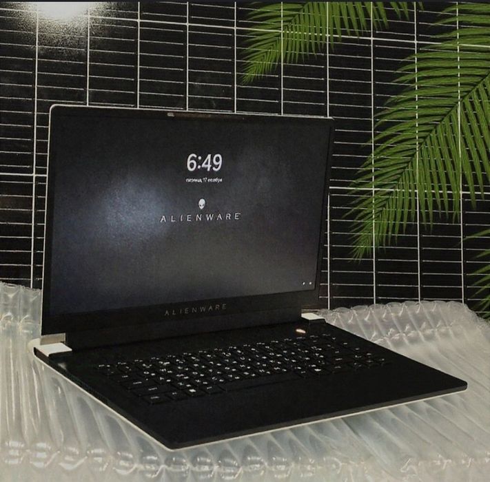 Dell Alienware X15 R2 ноутбук ігровий геймер потужний комп'ютер