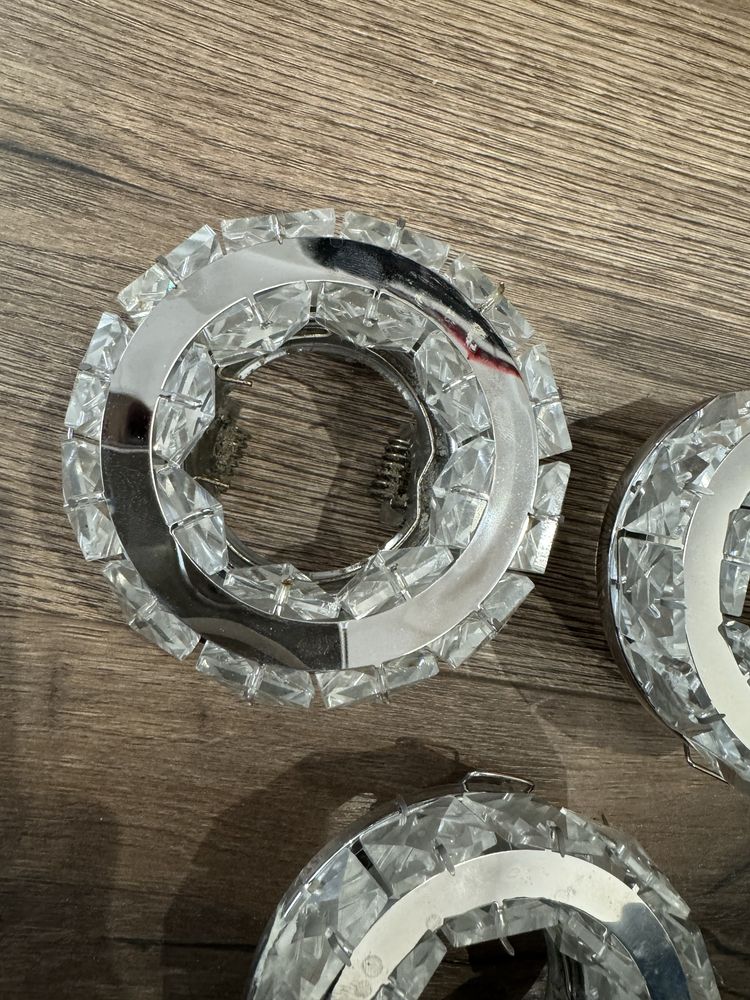 Oprawki do oświwtlenia Led 68 mm