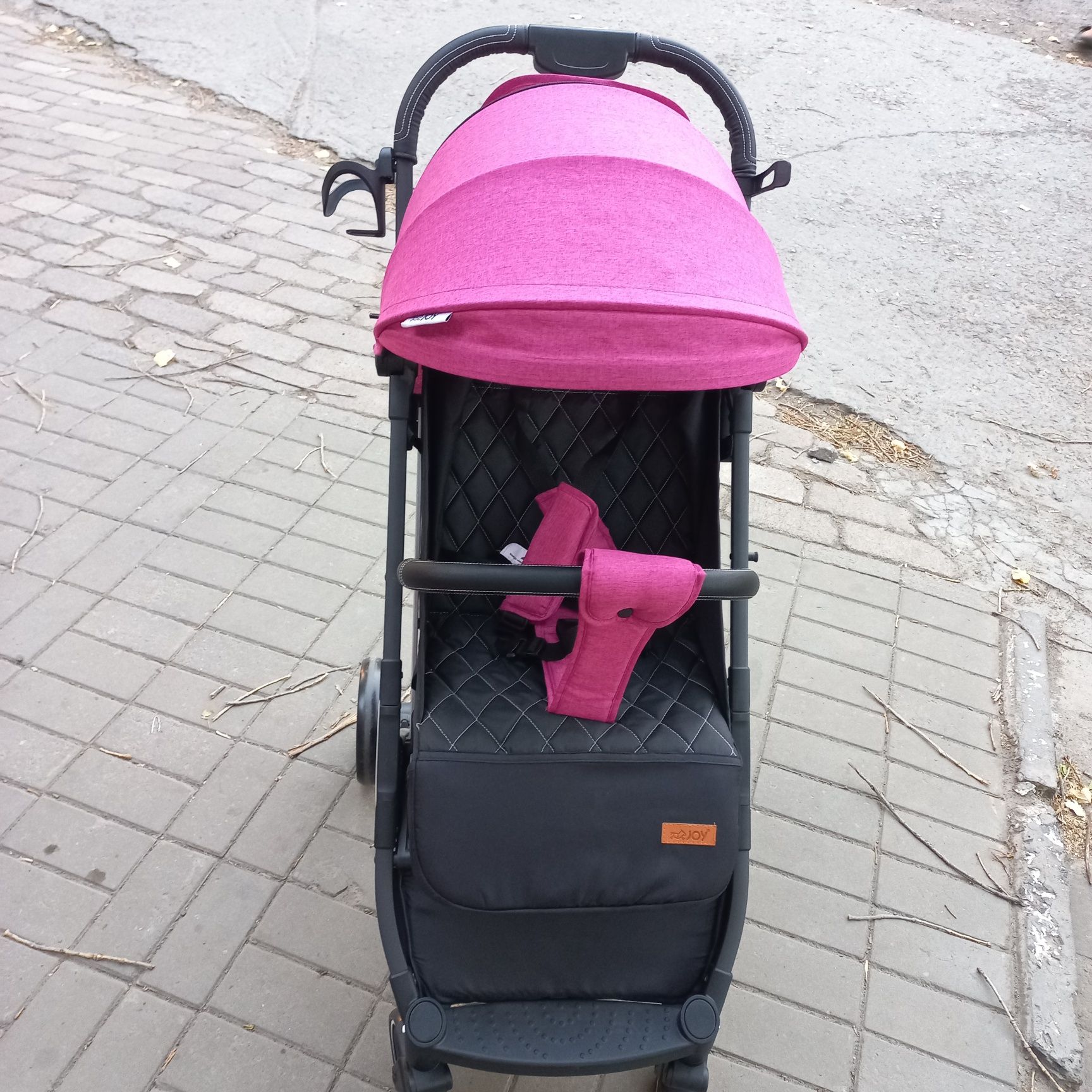 Продам нову коляску