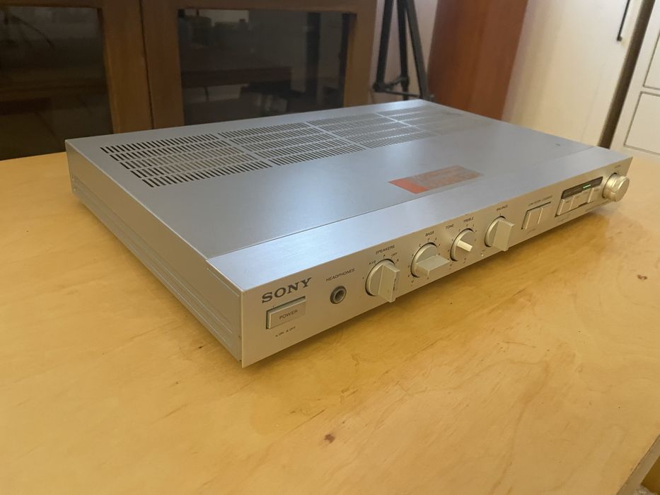 Sony TA - AX2 wzmacniacz zintegrowany produkcji japońskiej