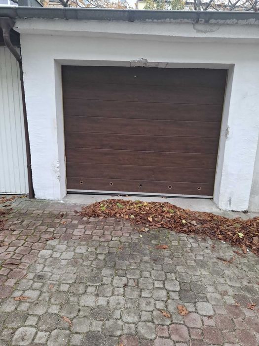 Garaż wolno stojący w centrum Gdyni sprzedam.