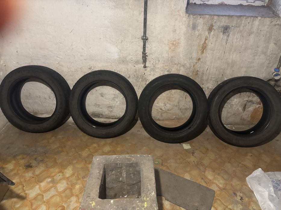 Opony zimowe 235/55/19