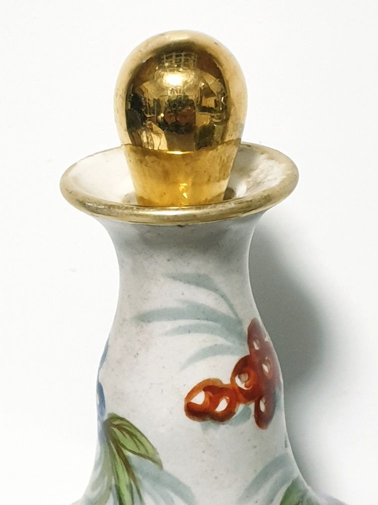 Lindissima antiga garrafa/frasco em porcelana pintada à mão  Sec. XIX
