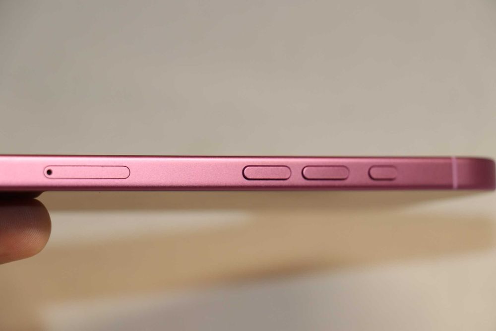 Apple iPhone 16 256GB Pink, заблокирован по ID, идеальное состояние!