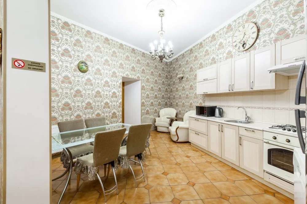 Центр Екатерининская  Воронцовский пер 3 ком АГВ