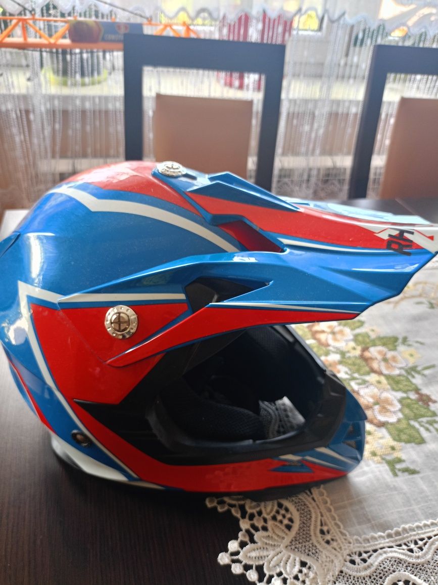 Kask motocyklowy na cross, enduro, quad