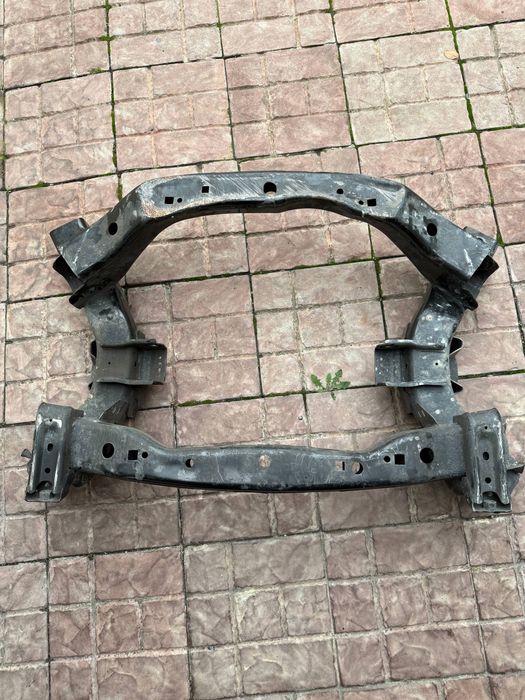 Подрамник/підрамник Dodge Charger/Challenger, Chrysler 300, 68185029AA