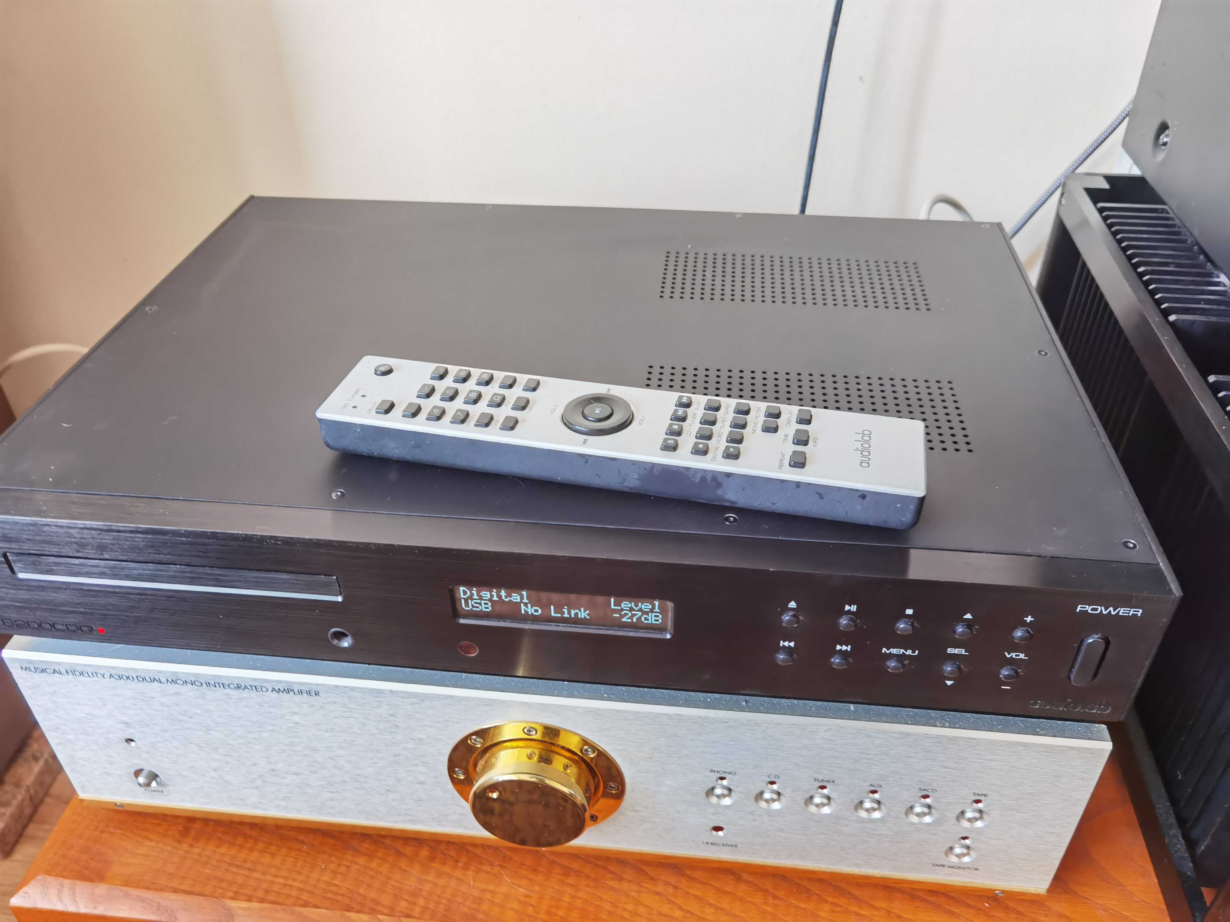 odtwarzacz cd preamp audiolab 8200CDQ  DAC