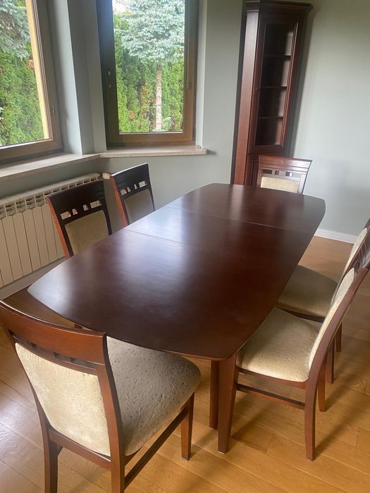 Stół drewniany rozkładany plus 6 krzeseł