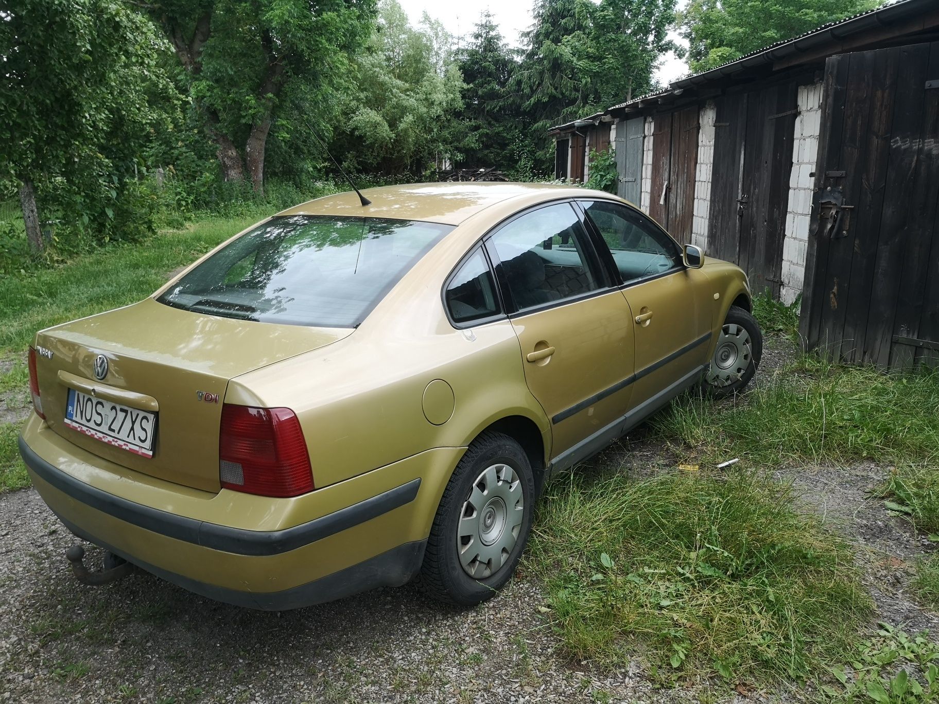 Sprzedam samochód osobowy, Passat B5