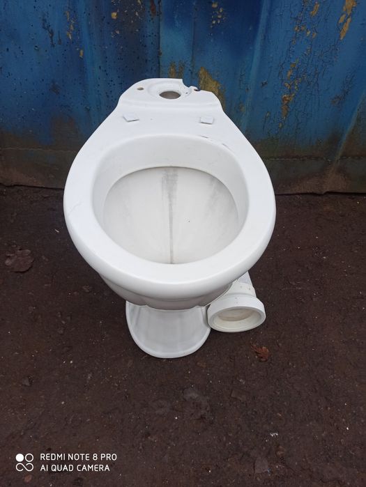 Унітаз на будову з гофрою(чорновола)