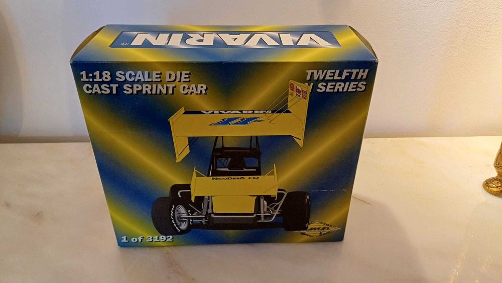 Miniatura Vivarin Sprint Car GMP Escala 1:18